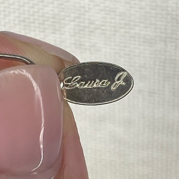 Laura J Mixed Metal Pendant Necklace Mixed Tones Excellent Condition - Picture 4 of 5